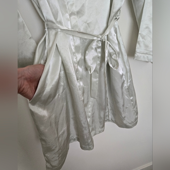 Vintage Oscar de la Renta Pink Label Elegant Light Green Satin Robe | Size M - Picture 2 of 8